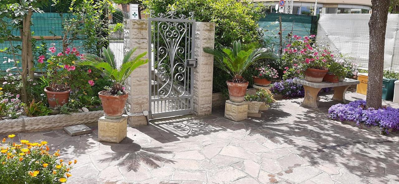 Casamare B&B Marzocca di Senigallia Buitenkant foto